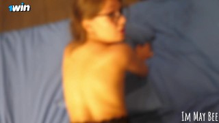 A young wife congratulates her husband on his promotion ❤️‍???? FREE 0NLYF@NS LINK IN COMMENTS